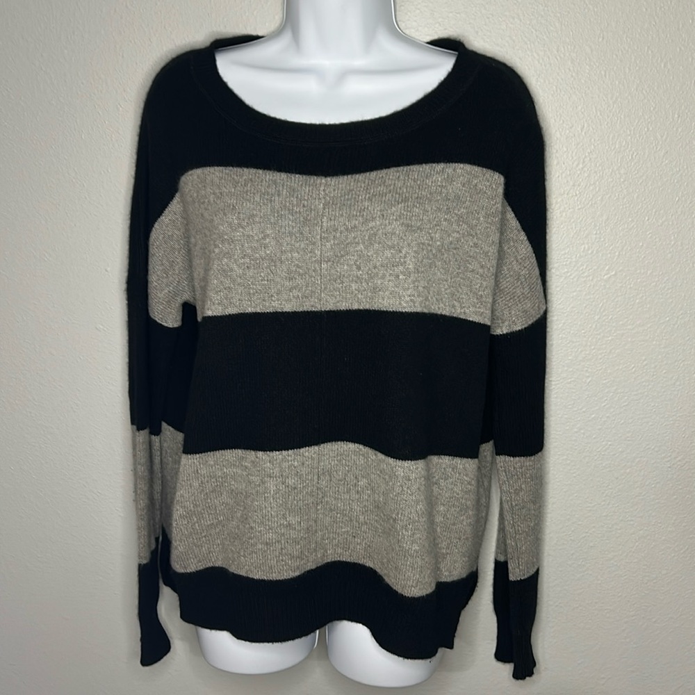 Pure Amici 100% Cashmere Striped Sweater Pullover Soft Gray & Black Small